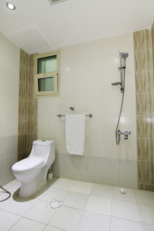 Rofan Hotel Suites Riadh Zimmer foto