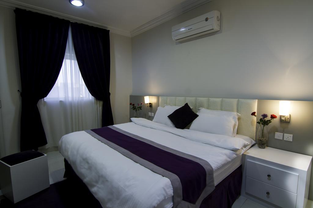 Rofan Hotel Suites Riadh Zimmer foto